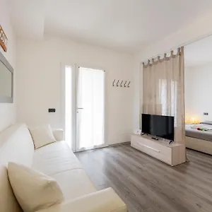 Bnbutler - Archimede 53 - Bright Apartamento Milán